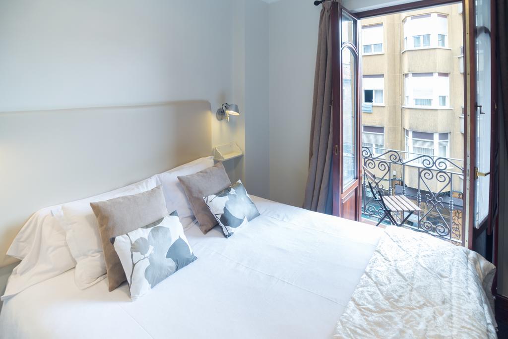 Cuatro Caminos Rooms Torrelavega Ngoại thất bức ảnh